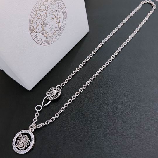 Versace necklace 11lyh136